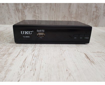 Цифровой ТВ ресивер DVB-T2 Megogo с дисплеем, Wi-Fi